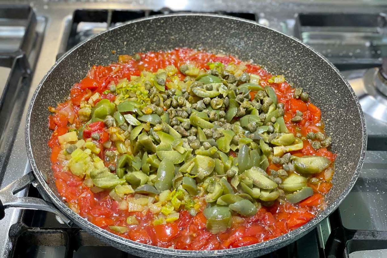 caponata siciliana alla messinese preparazione