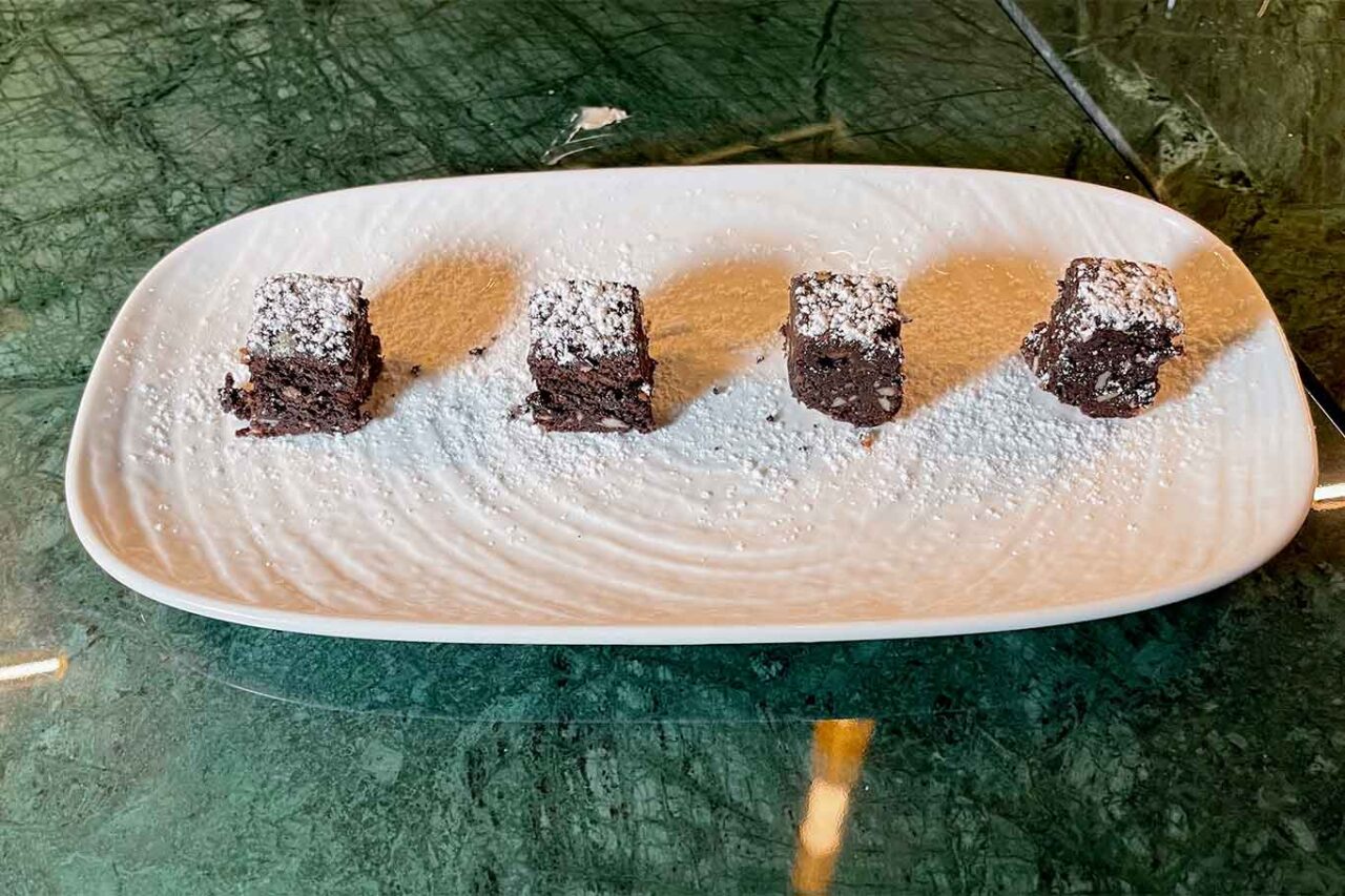 la torta caprese al ristorante di terra Gioia a Salerno