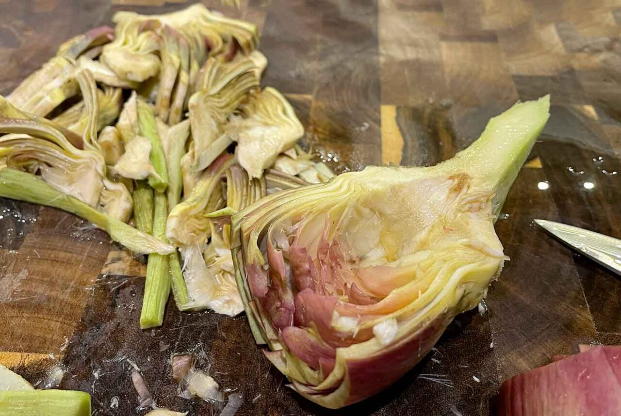 carciofi puliti per la pasta fresca