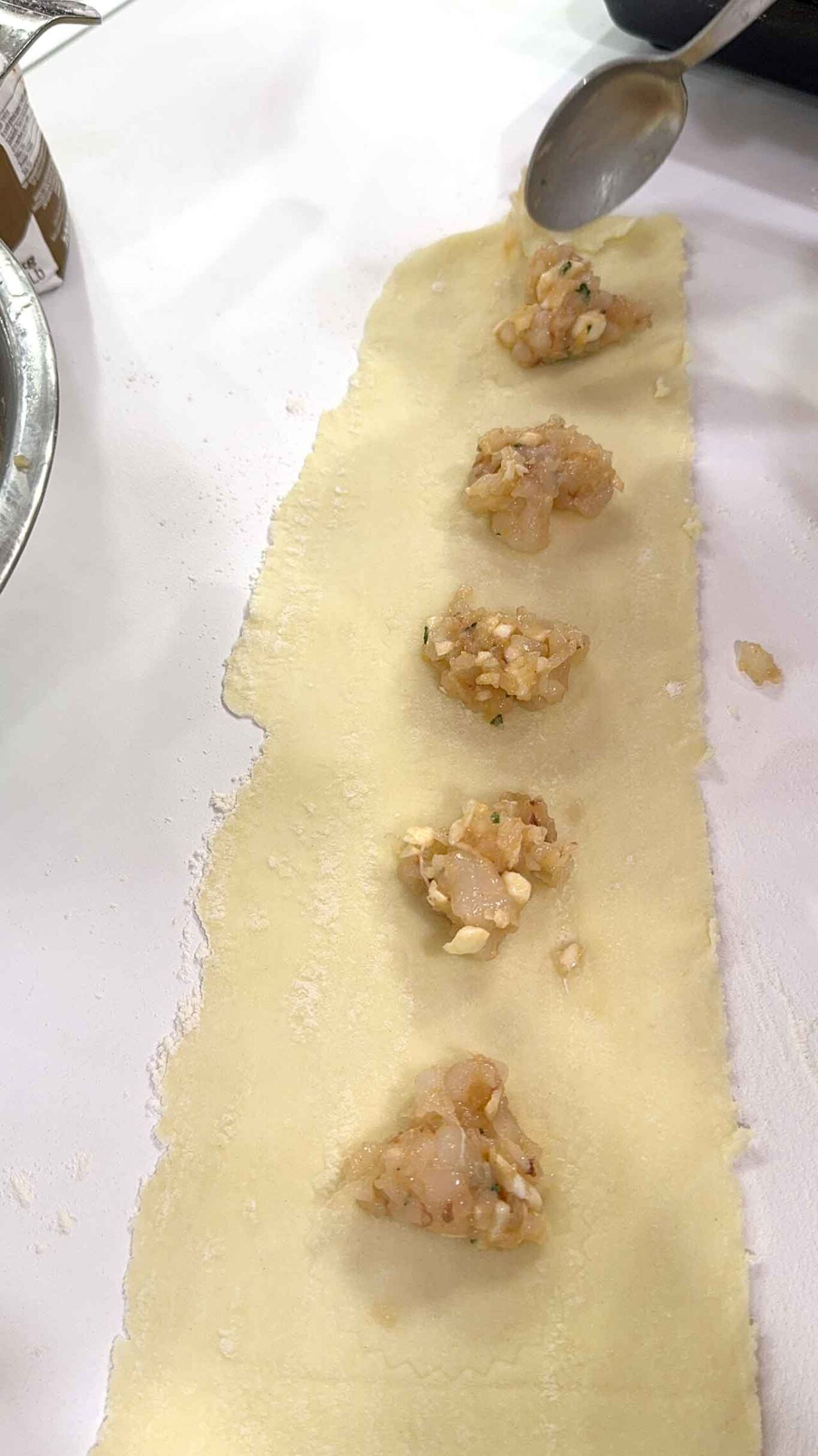 la tartare di gamberi per i ravioli capresi